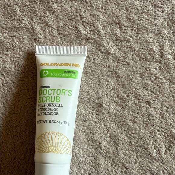 GOLDFADEN MD Doctor's Scrub Advanced Ruby Crystal Power Exfoliator NEW - Picture 2 of 5